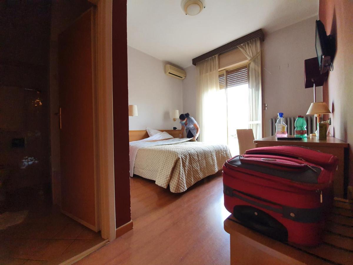 Air Hotel Forlì Dış mekan fotoğraf